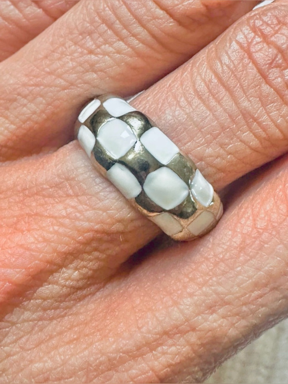Gold & White checkered ring